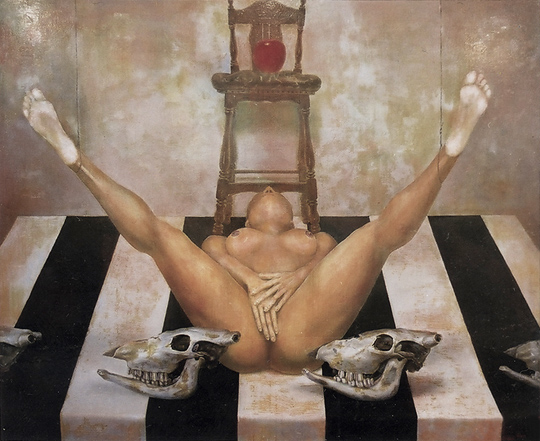 人体のある静物 - 裸婦、牛骨、椅子、リンゴ、ストライプの布